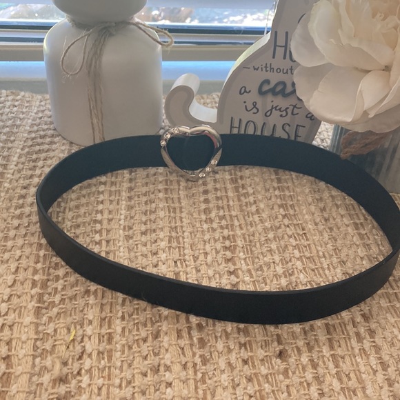 RED VELVET DRESS - Picture 3 of 3